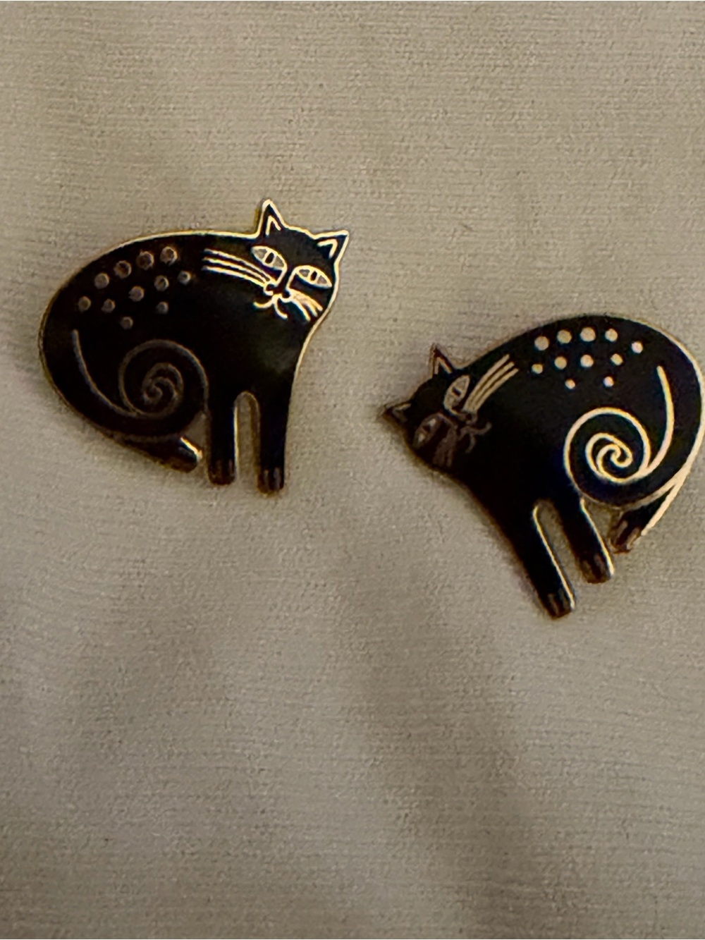 VTG Laurel Burch Keshire Cat Pair - Clip on earrings